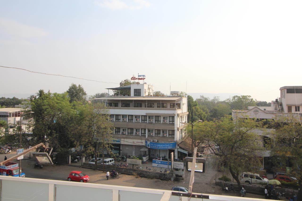 Hotel Girnar Aurangabad  Buitenkant foto